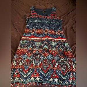 Short sleeve dress. Knee length